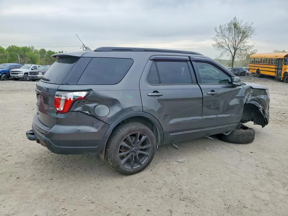 2019 FORD EXPLORER XLT  