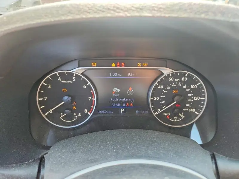 2023 NISSAN ALTIMA SV  