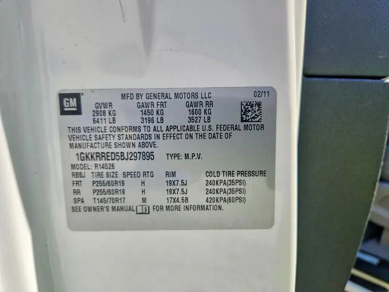 2011 GMC ACADIA SLT-1  