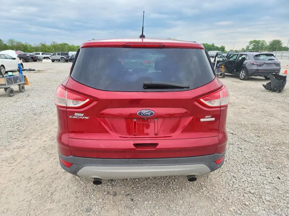 2016 FORD ESCAPE SE  