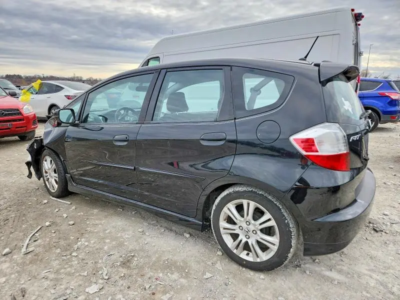 2010 HONDA FIT   