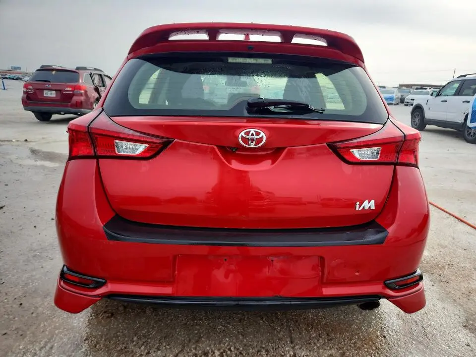 2018 TOYOTA COROLLA IM   