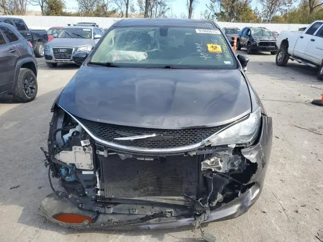 2020 CHRYSLER VOYAGER LX  