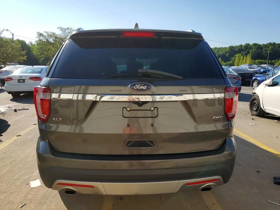 2017 FORD EXPLORER XLT  