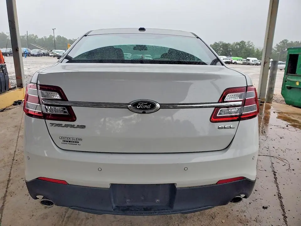 2019 FORD TAURUS SEL  