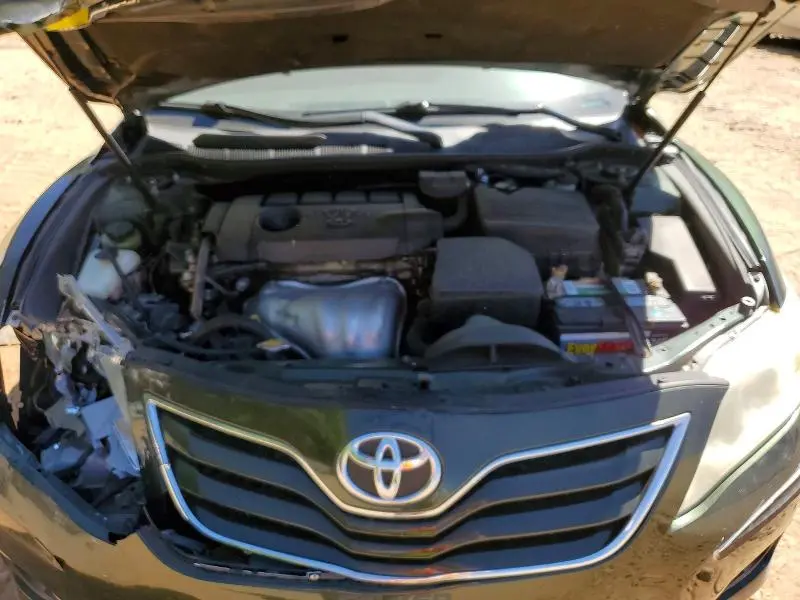 2011 TOYOTA CAMRY LE  