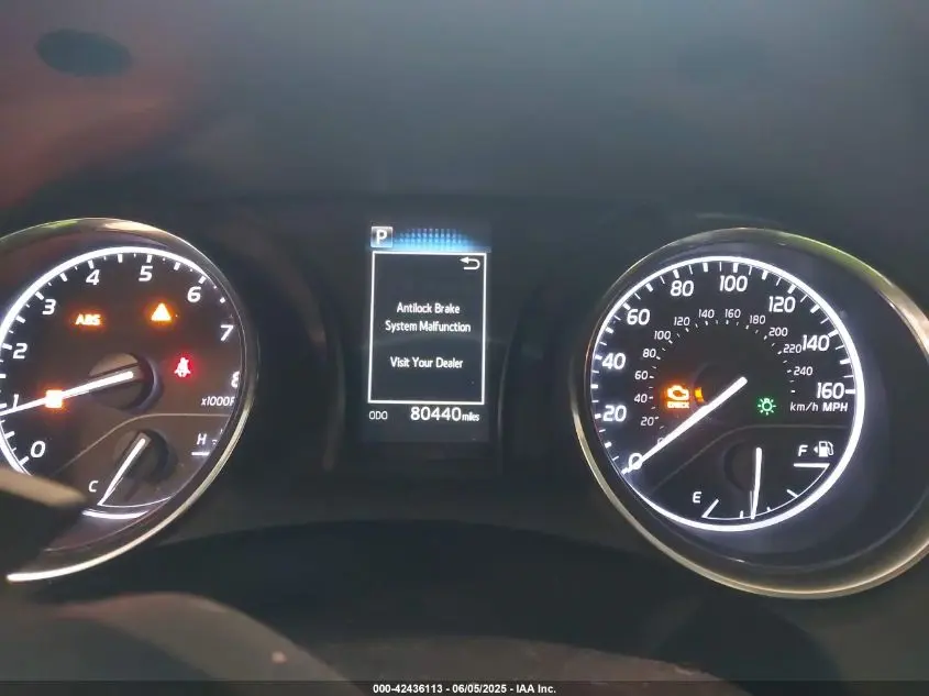 2019 TOYOTA CAMRY SE