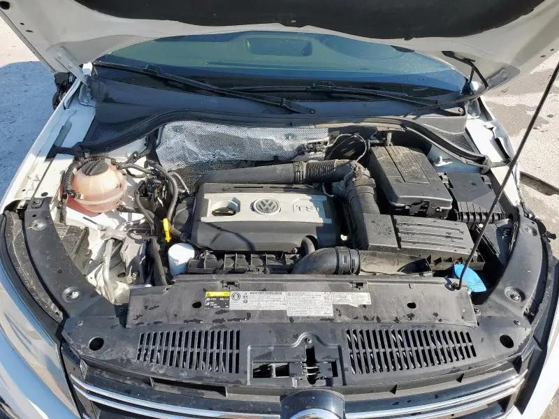 2017 VOLKSWAGEN TIGUAN SPORT  