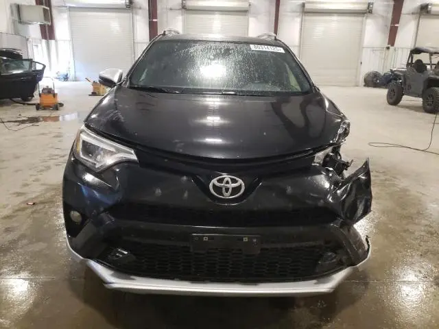 2016 TOYOTA RAV4 SE  
