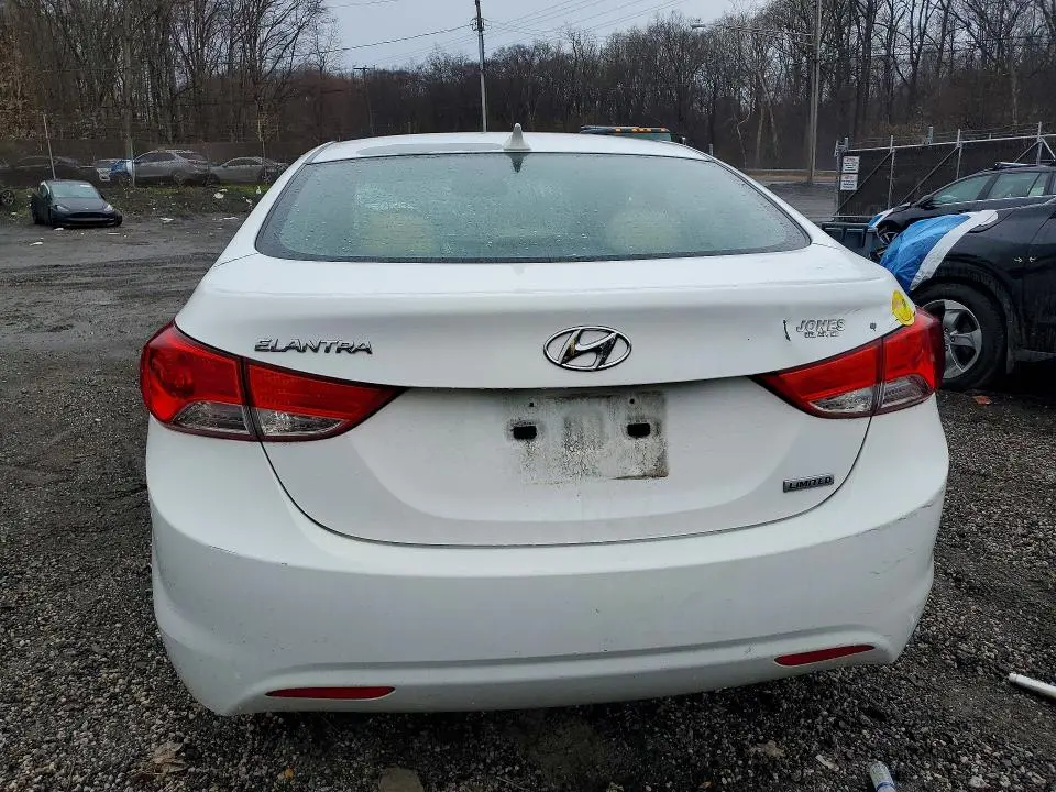 2013 HYUNDAI ELANTRA LIMITED  