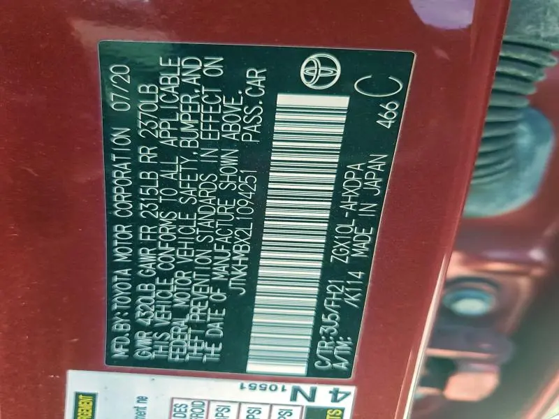 2020 TOYOTA C-HR XLE  