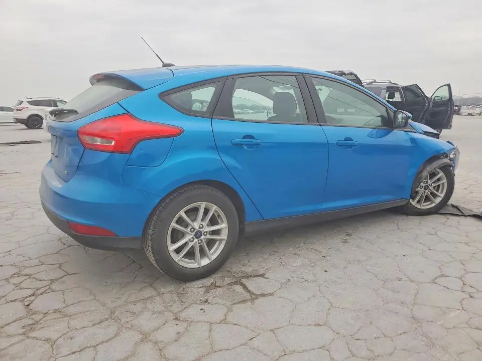 2017 FORD FOCUS SE  