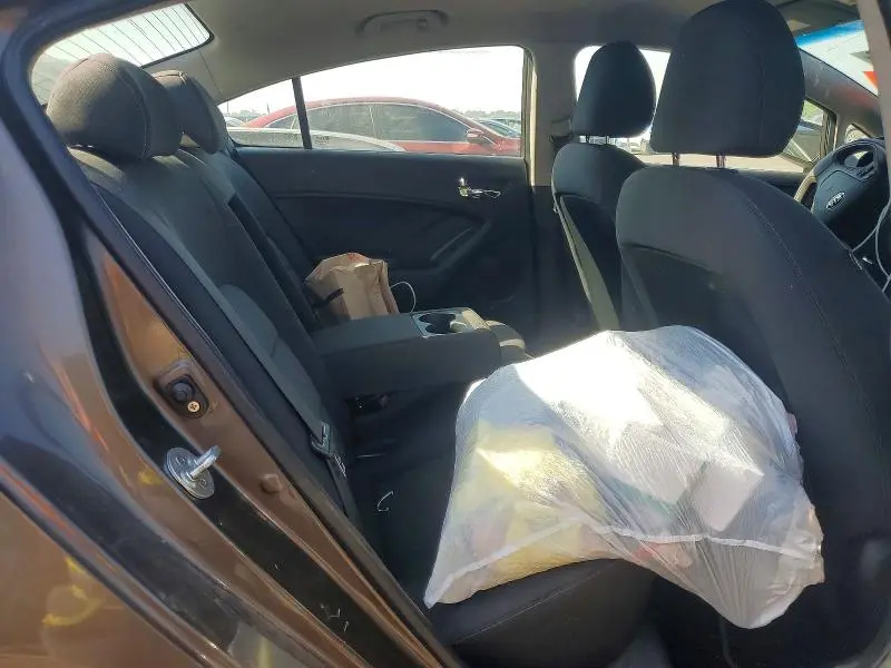 2014 KIA FORTE LX  
