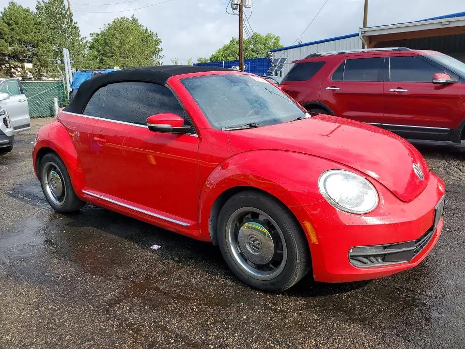 2013 VOLKSWAGEN BEETLE   