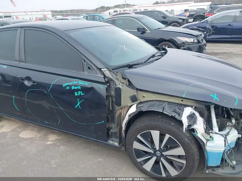 2021 NISSAN ALTIMA SV FWD