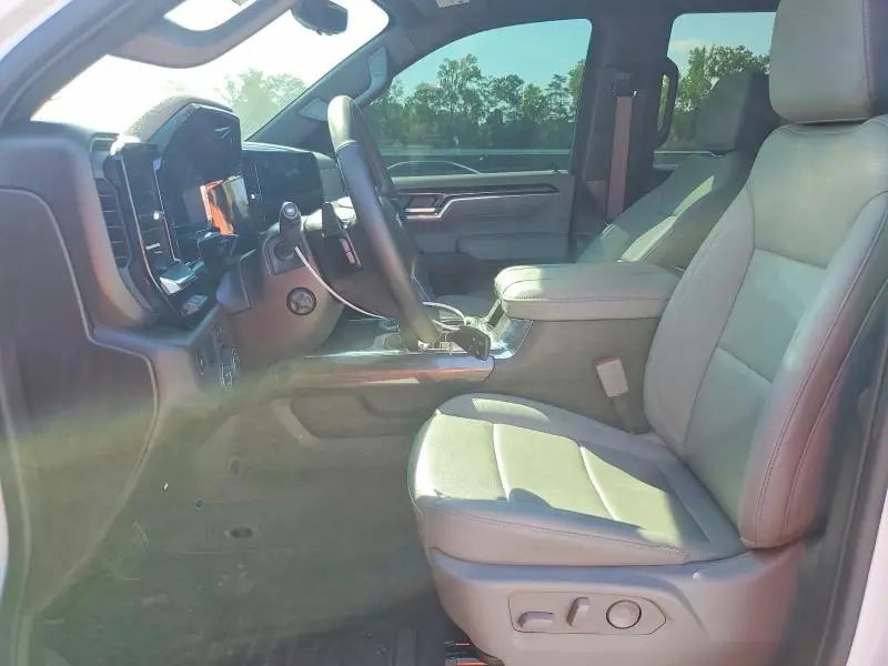 2025 CHEVROLET SILVERADO C1500 LTZ  