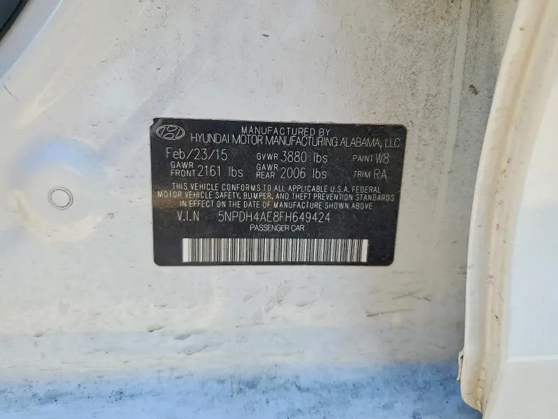 2015 HYUNDAI ELANTRA SE  