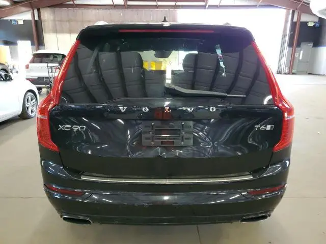 2016 VOLVO XC90 T6  
