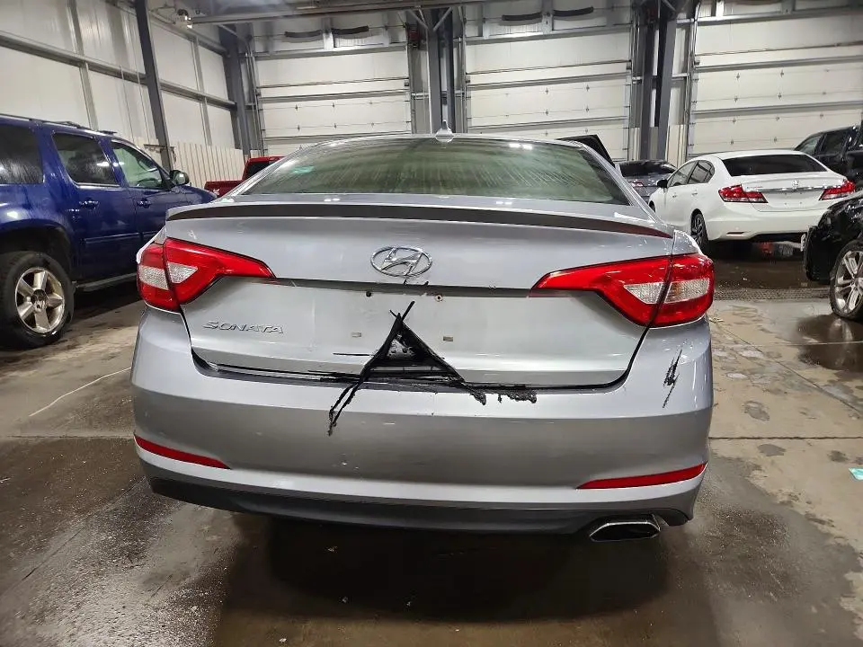 2015 HYUNDAI SONATA SE  