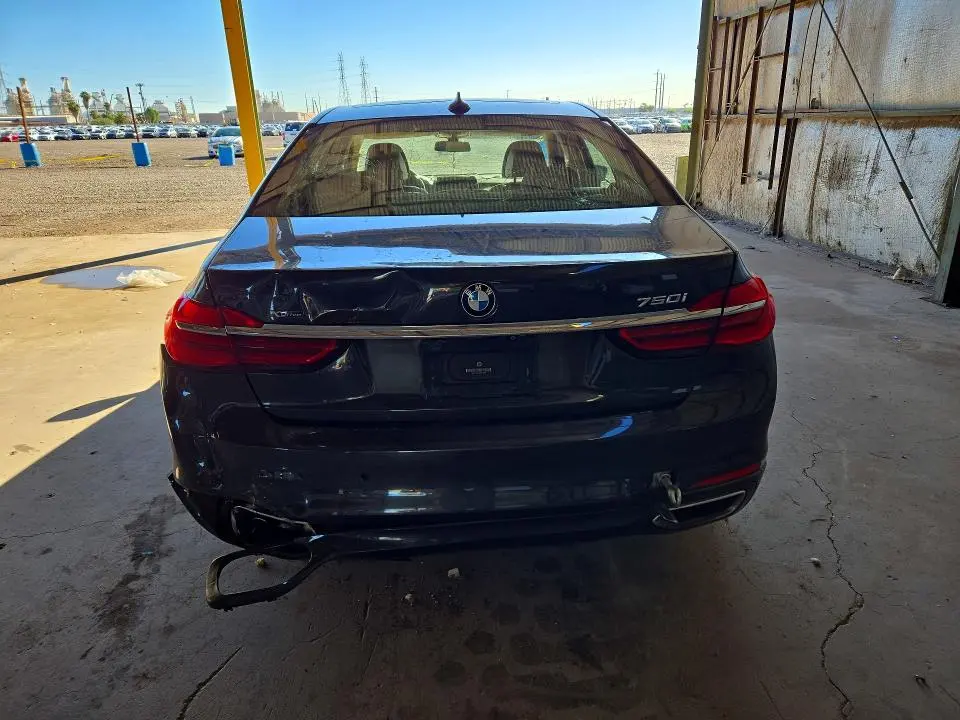 2016 BMW 750 XI  