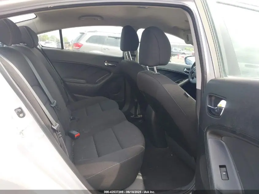 2016 KIA FORTE LX