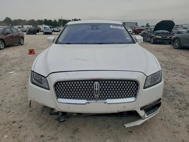 2017 LINCOLN CONTINENTAL RESERVE  