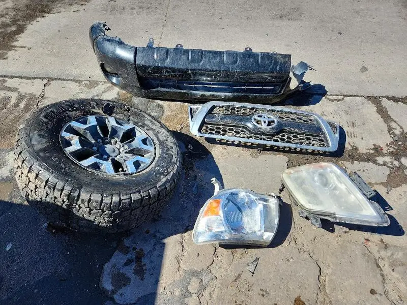 2011 TOYOTA TACOMA V6  