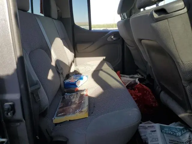 2019 NISSAN FRONTIER S  