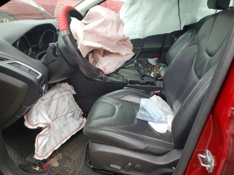 2015 FORD FOCUS TITANIUM  