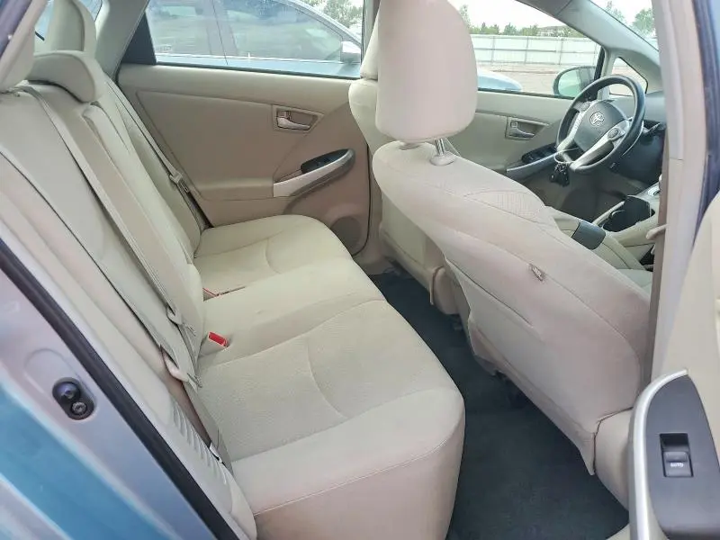 2015 TOYOTA PRIUS THREE  