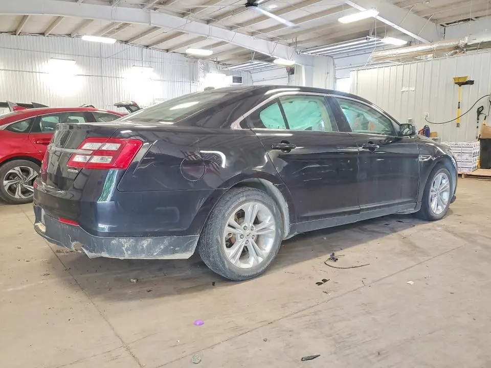 2018 FORD TAURUS SE  
