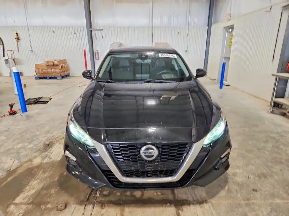 2019 NISSAN ALTIMA SL  