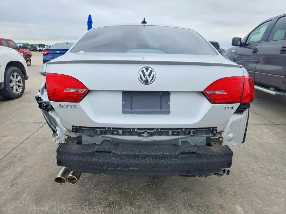2012 VOLKSWAGEN JETTA TDI  