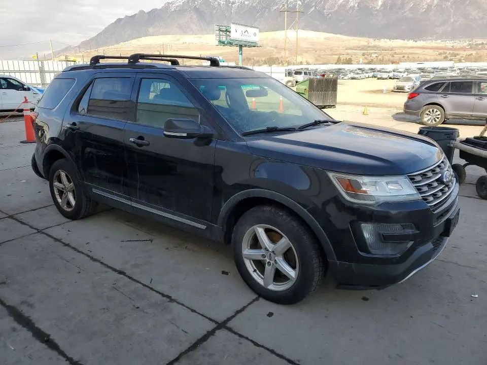 2016 FORD EXPLORER XLT  