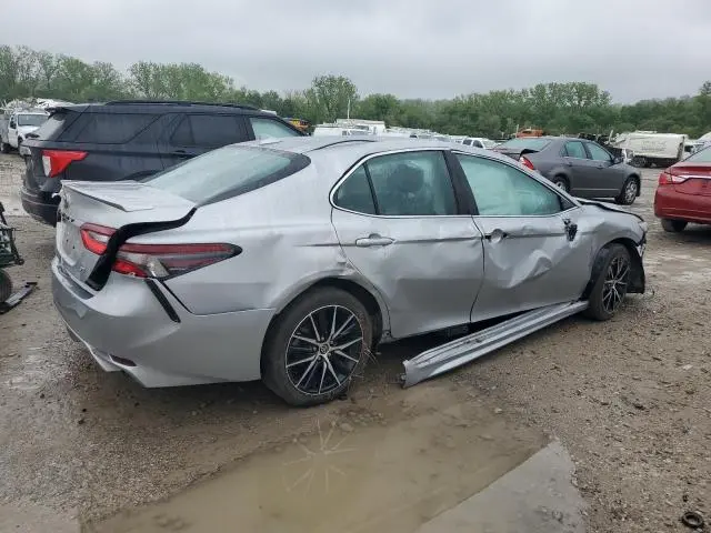 2021 TOYOTA CAMRY SE  