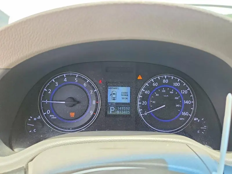 2015 INFINITI Q40 BASE  