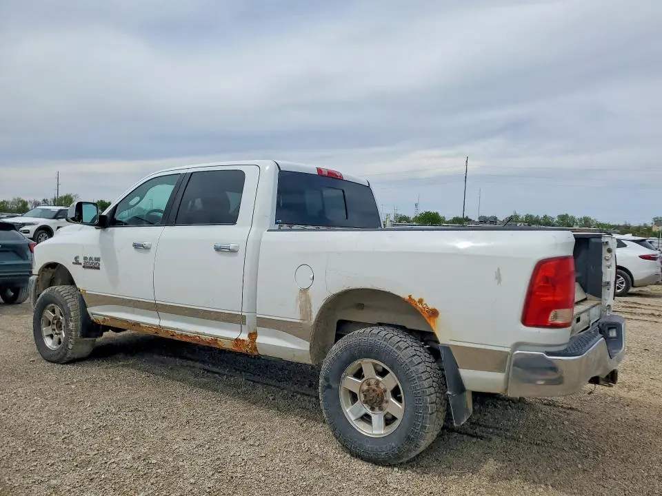 2013 RAM 2500 SLT  
