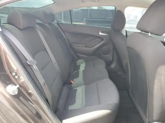 2018 KIA FORTE LX  