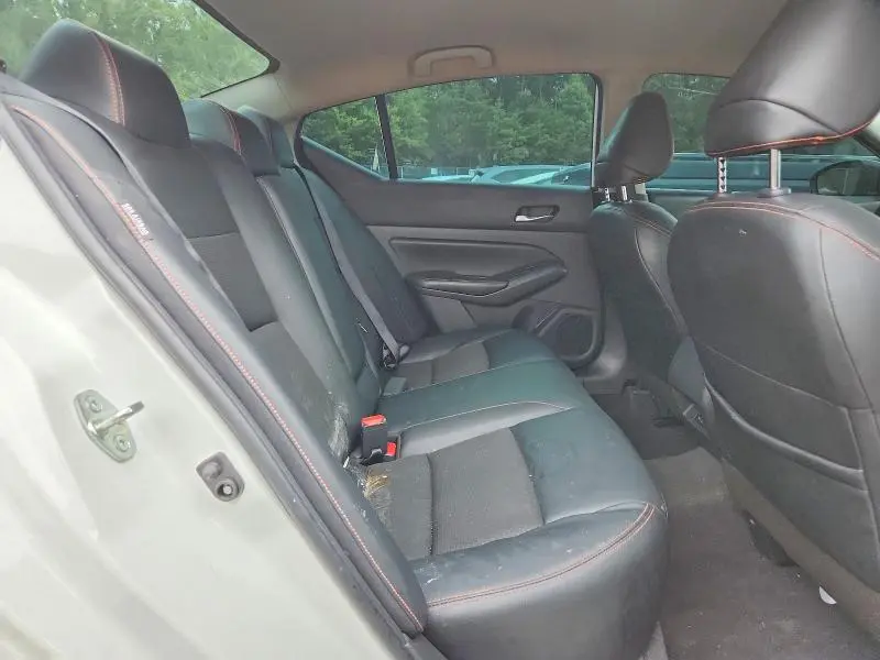 2022 NISSAN ALTIMA SR  
