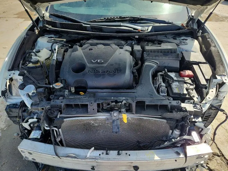 2021 NISSAN MAXIMA SR  