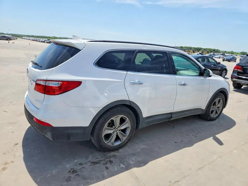 2016 HYUNDAI SANTA FE SE  