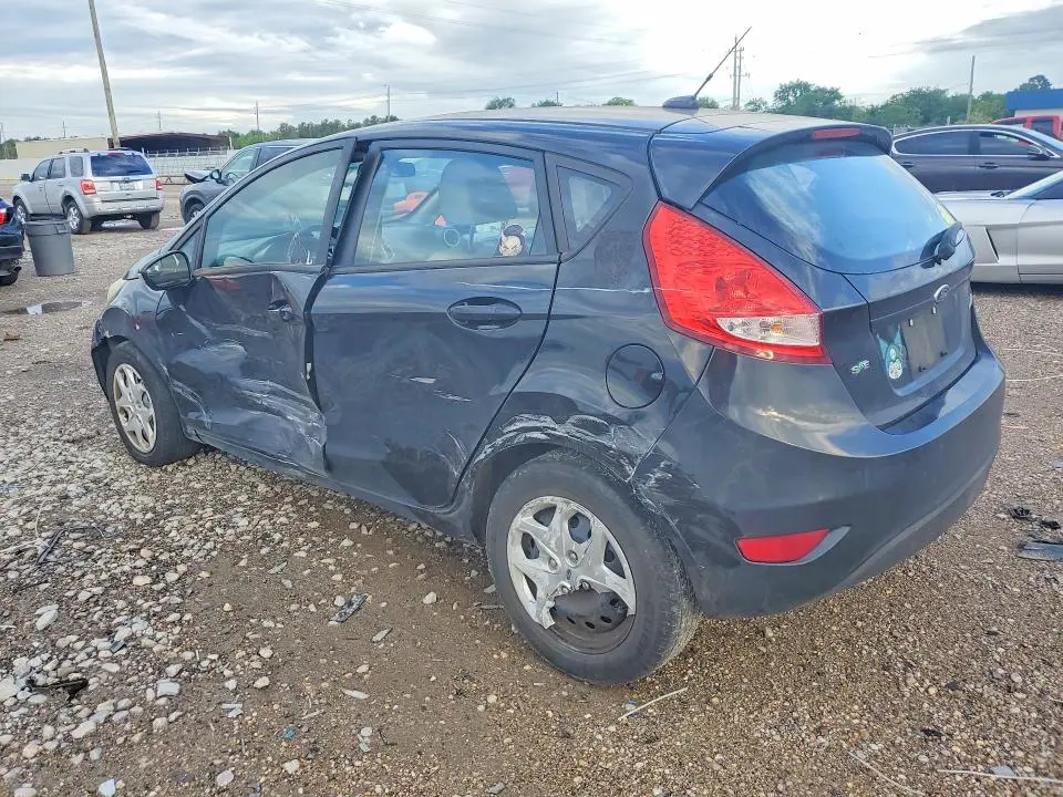 2013 FORD FIESTA SE  