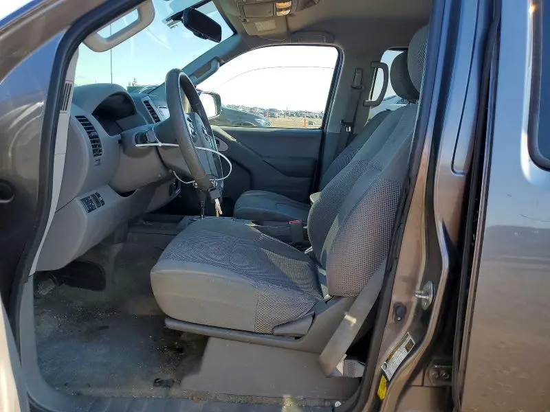 2017 NISSAN FRONTIER S  