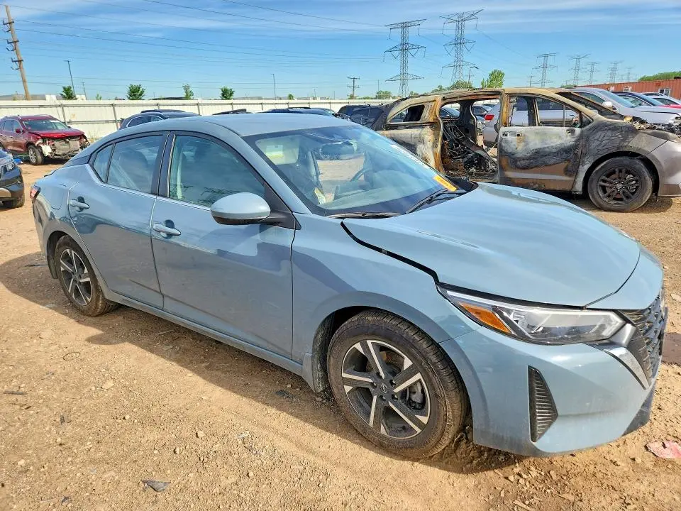 2024 NISSAN SENTRA SV  