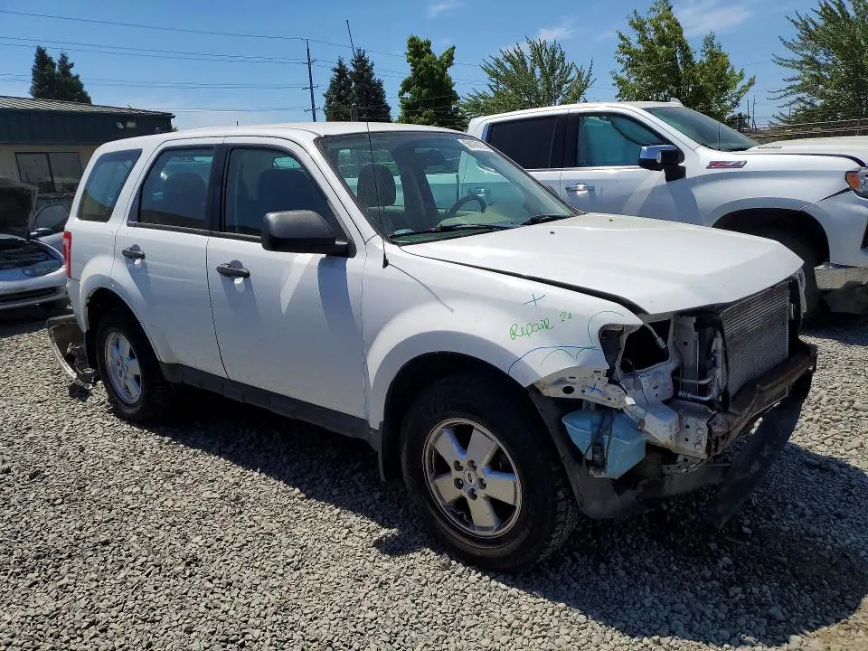 2012 FORD ESCAPE XLS  
