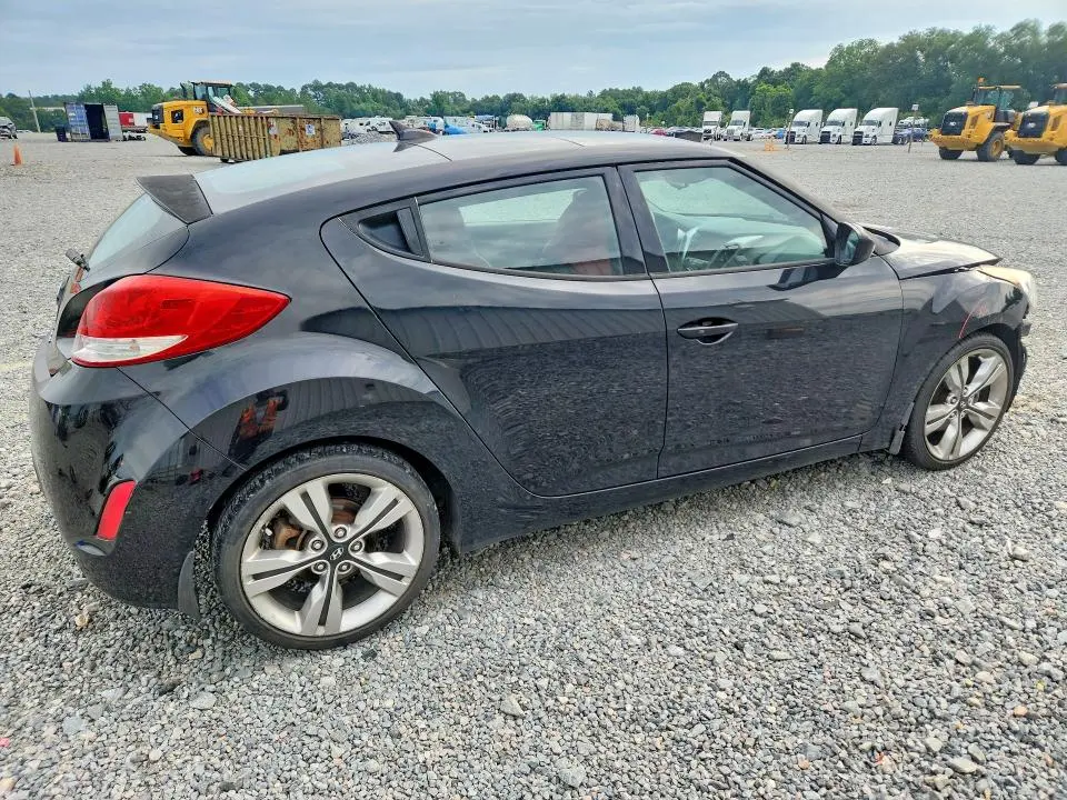 2013 HYUNDAI VELOSTER BASE  