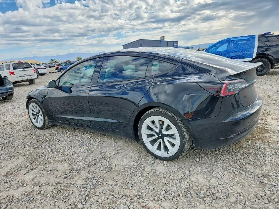 2021 TESLA MODEL 3   