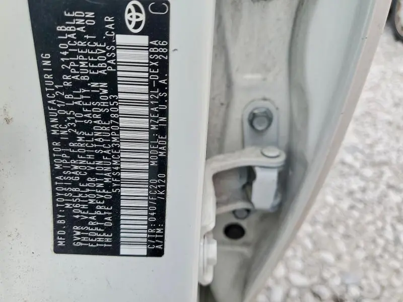 2021 TOYOTA COROLLA SE  