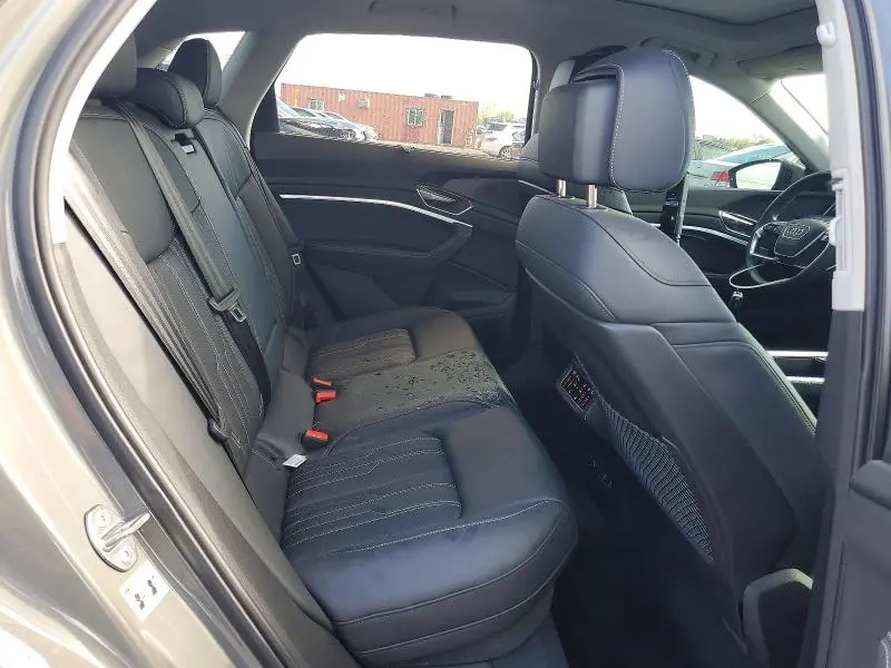 2024 AUDI Q8 E-TRON PRESTIGE  