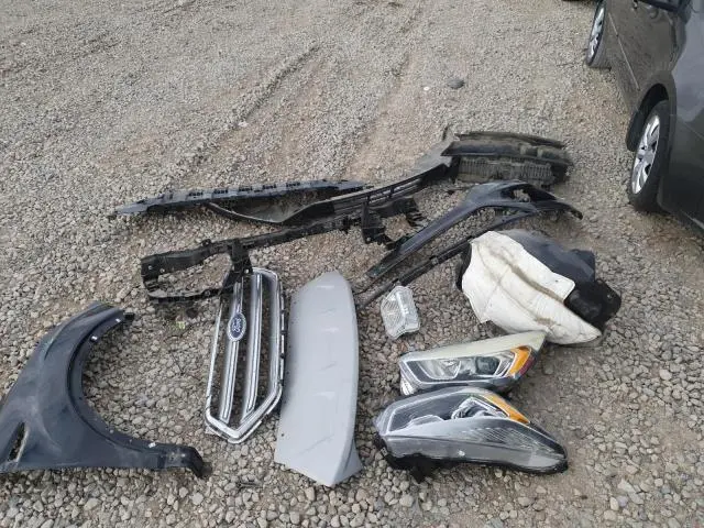 2017 FORD ESCAPE TITANIUM  